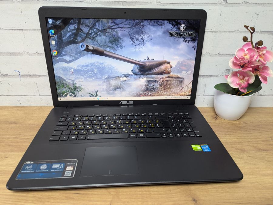 Ноутбук Б/В ASUS X751L, Intel Core i5-4200U, DDR3 8 GB, SSD 256GB, NVIDIA GeForce 820M 2Gb, 17.3"