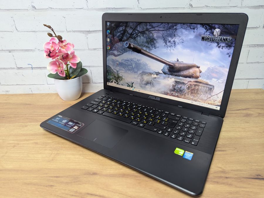 Ноутбук Б/В ASUS X751L, Intel Core i5-4200U, DDR3 8 GB, SSD 256GB, NVIDIA GeForce 820M 2Gb, 17.3"