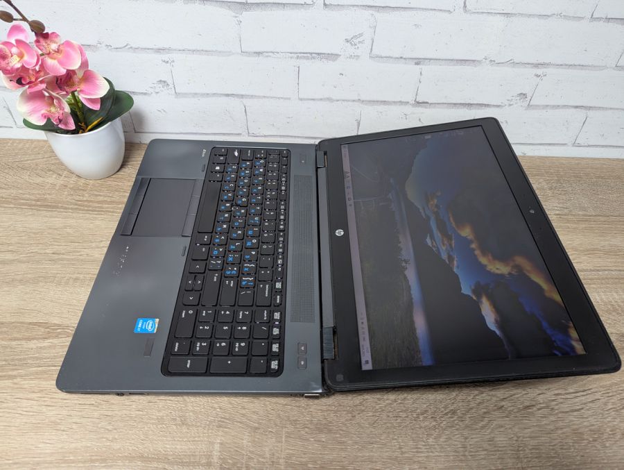 Ноутбук Б/В HP ZBook 15 G2, Intel Core i7-4710QM, DDR3 32 GB, SSD 360GB, NVIDIA Quadro K610M 1Gb, 15.6" Full HD