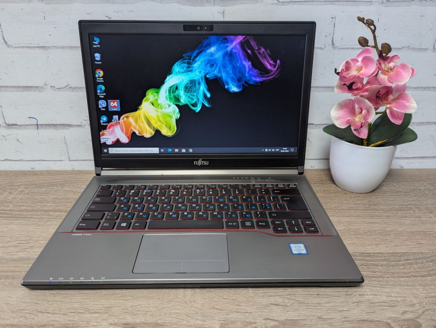 Ноутбук Б/В Fujitsu LifeBook E746, Intel Core i5-6200U, DDR4 8 GB, SSD 128GB, 14" HD