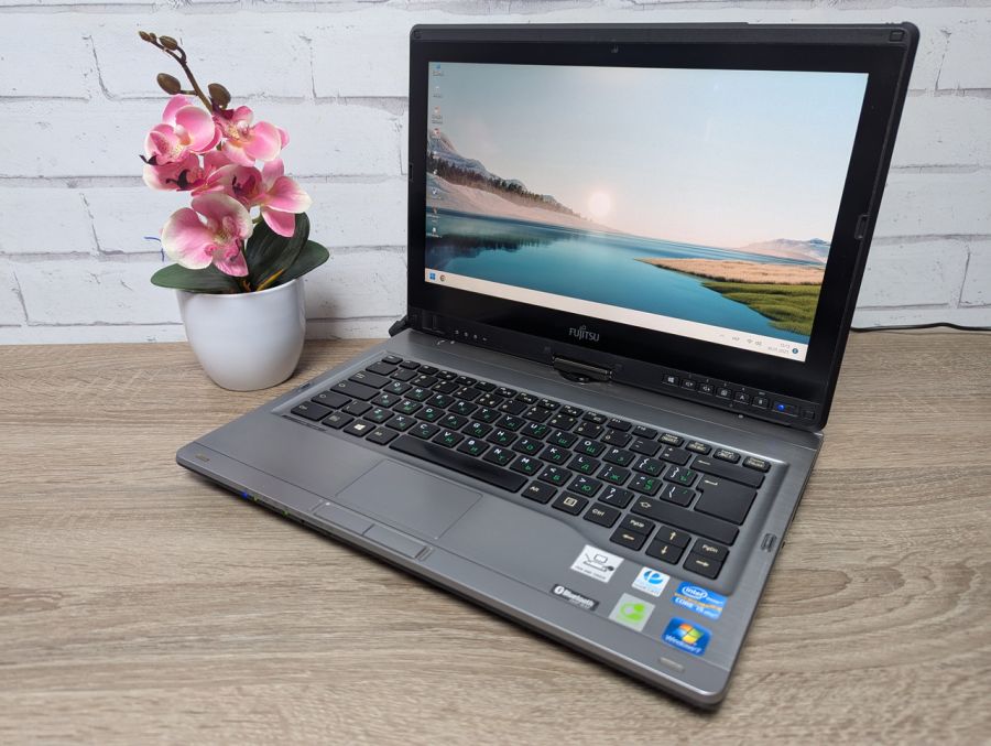 Уцінка! Ноутбук Б/В Fujitsu LifeBook T902, Intel Core i5-3340M, DDR3 8 GB, SSD 128GB, 13.3" (1600x900x64Hz)