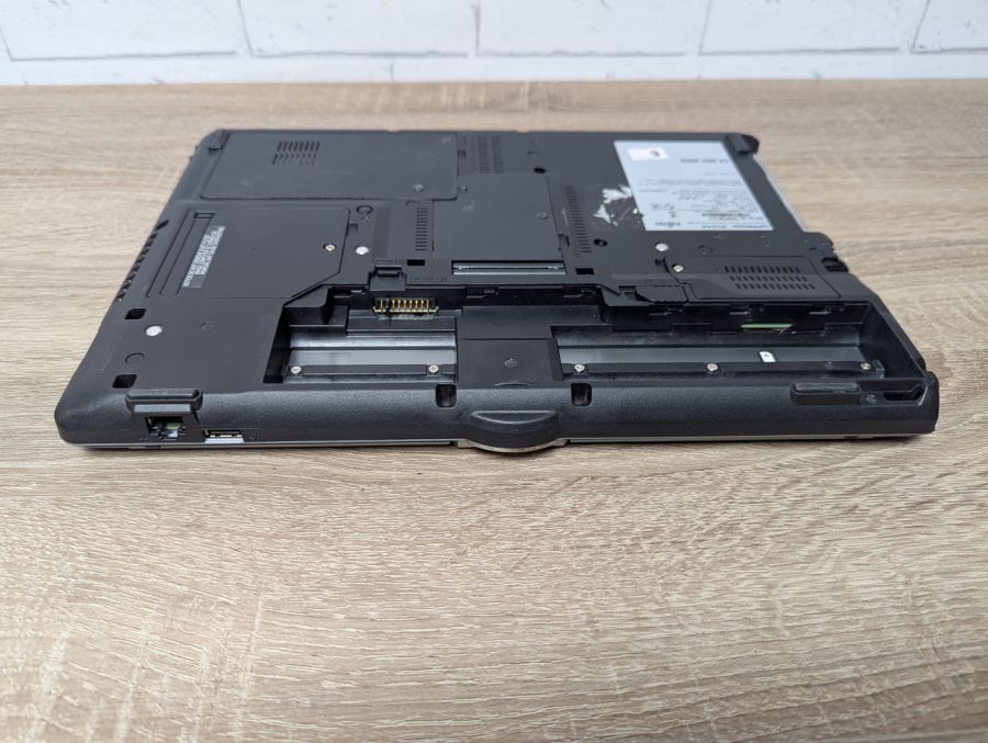 Уцінка! Ноутбук Б/В Fujitsu LifeBook T902, Intel Core i5-3340M, DDR3 8 GB, SSD 128GB, 13.3" (1600x900x64Hz)