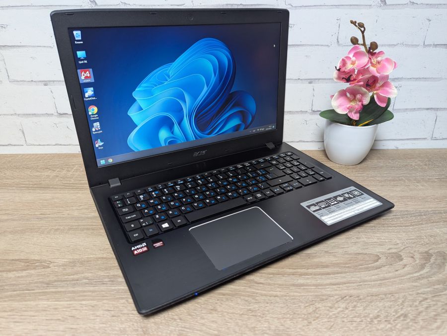 Ноутбук Б/В Acer Aspire E 15, AMD A10-9600P, DDR3 16 GB, SSD 256GB, AMD Radeon R7 M340, 15"