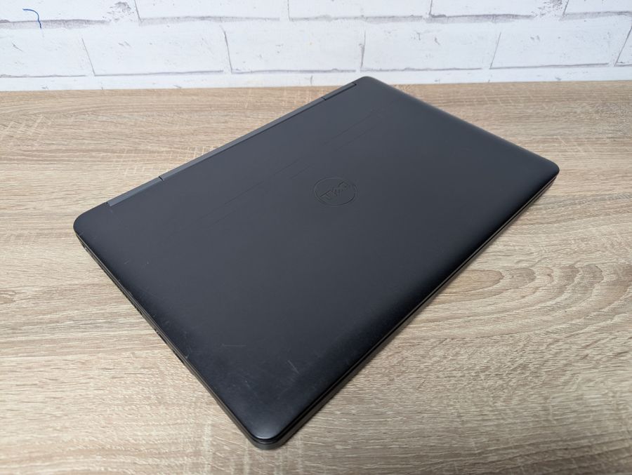Уцінка! Ноутбук Б/В Dell Latitude E5540, Intel Core i3-4030U, DDR3 8 GB, SSD 128GB, 15.6" HD