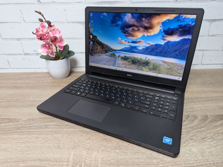 Ноутбук Б/В Dell Inspironther, Intel Celeron N3050, DDR3 8 GB, SSD 128GB, 15.6" HD