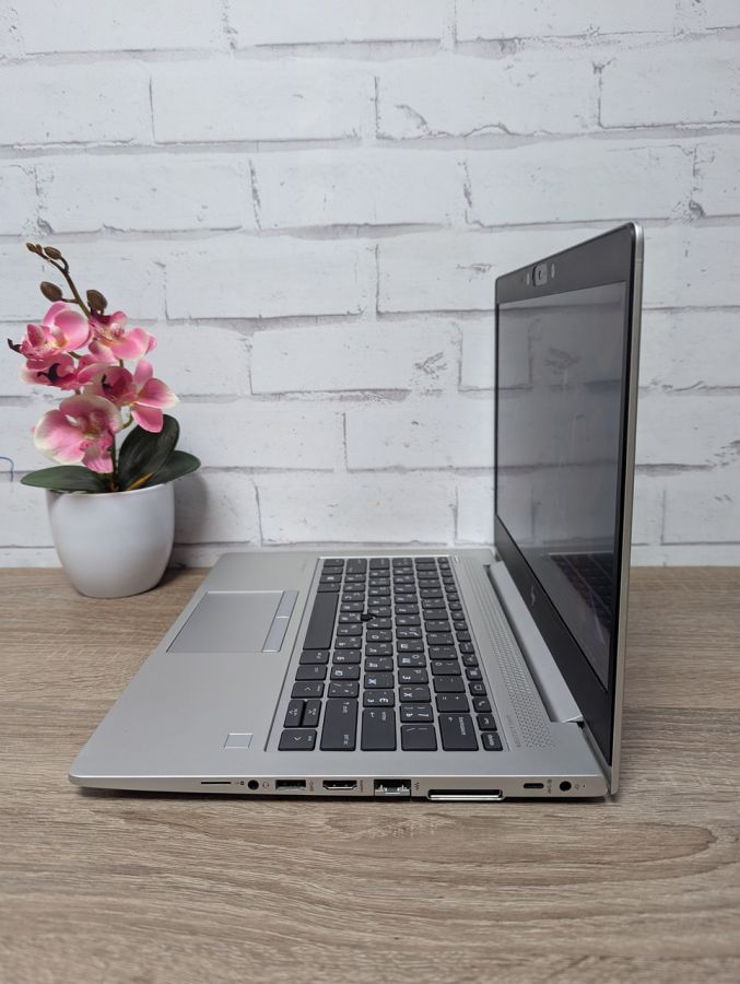 Ноутбук Б/В HP EliteBook 735 G6, AMD Ryzen 3 Pro 3300U, DDR4 16 GB, SSD 256GB, AMD Radeon Vega, 13" Full HD Сенсор