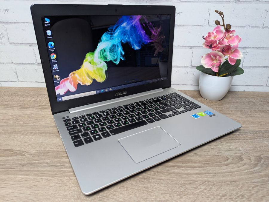 Уцінка! Ноутбук Б/В ASUS K551L, Intel Core i5-4200U, DDR3 12 GB, SSD 128GB, GT 740M 2Gb, 15.6"