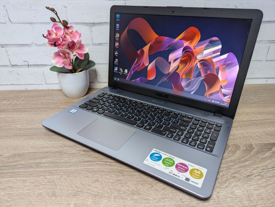 Ноутбук Б/В ASUS K541U, Intel Core i3-6006U, DDR3 12 GB, SSD 128GB, 15.6" HD