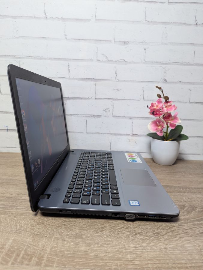 Ноутбук Б/В ASUS K541U, Intel Core i3-6006U, DDR3 12 GB, SSD 128GB, 15.6" HD