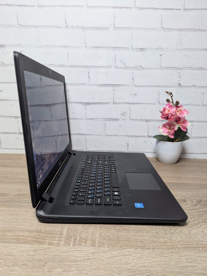 Ноутбук Б/В Acer Aspire ES1-732, Intel Celeron N3350, DDR3 8 GB, SSD 128GB, HD