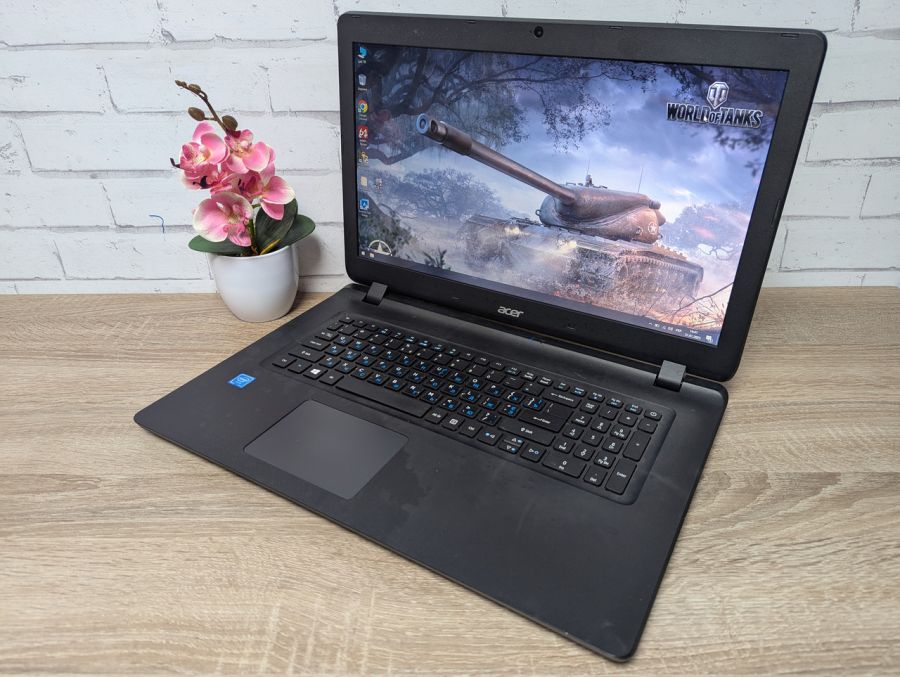 Ноутбук Б/В Acer Aspire ES1-732, Intel Celeron N3350, DDR3 8 GB, SSD 128GB, HD