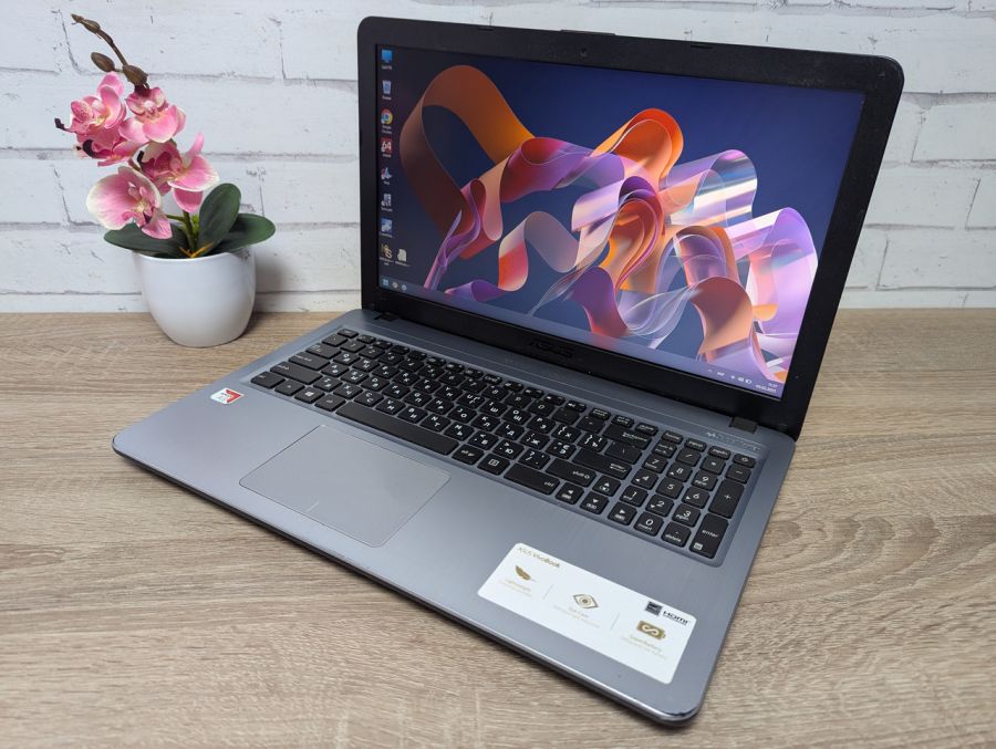 Ноутбук Б/В ASUS Vivobook A540B, AMD A9-9425, DDR3 16 GB, SSD 360GB, AMD Radeon R5 Graphics, 15.6" Full HD