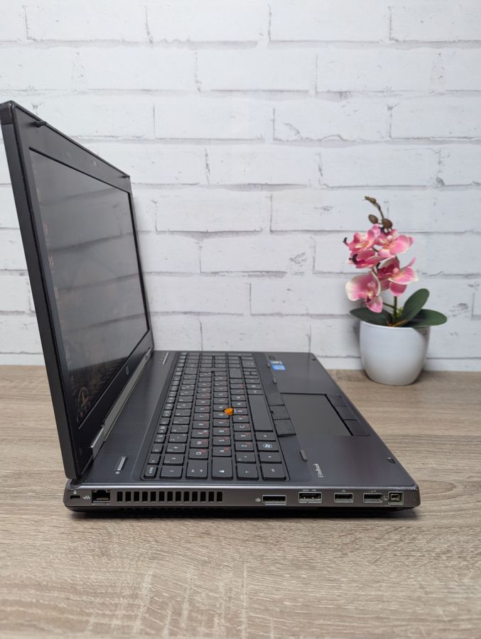 Уцінка! Ноутбук Б/В HP EliteBook 8560W, Intel Core i5-2520M, DDR3 8 GB, SSD 128GB, NVIDIA Quatro 2000M (2Gb), 15.6"