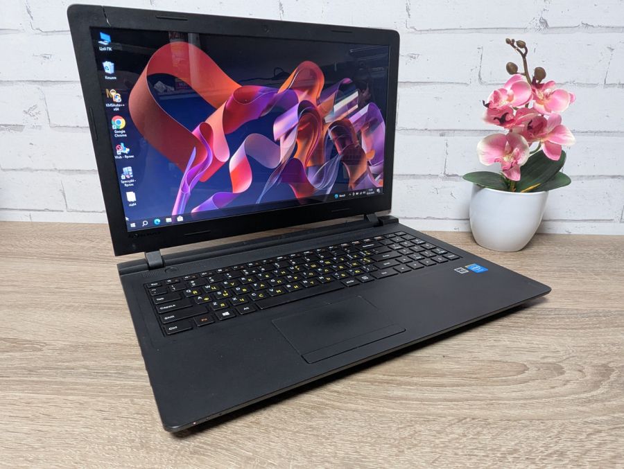 Уцінка! Ноутбук Б/В Lenovo IdeaPad 100, Intel Celeron N2840, DDR3 8 GB, SSD 128GB, Intel Microsoft Basic Display Adapter, 15.6"
