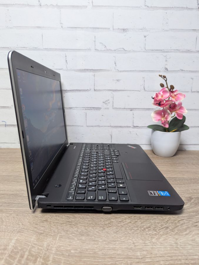Уцінка! Ноутбук Б/В Lenovo ThinkPad E540, Intel Core i3-4000M, DDR3 8 GB, SSD 128GB, 15.6" HD