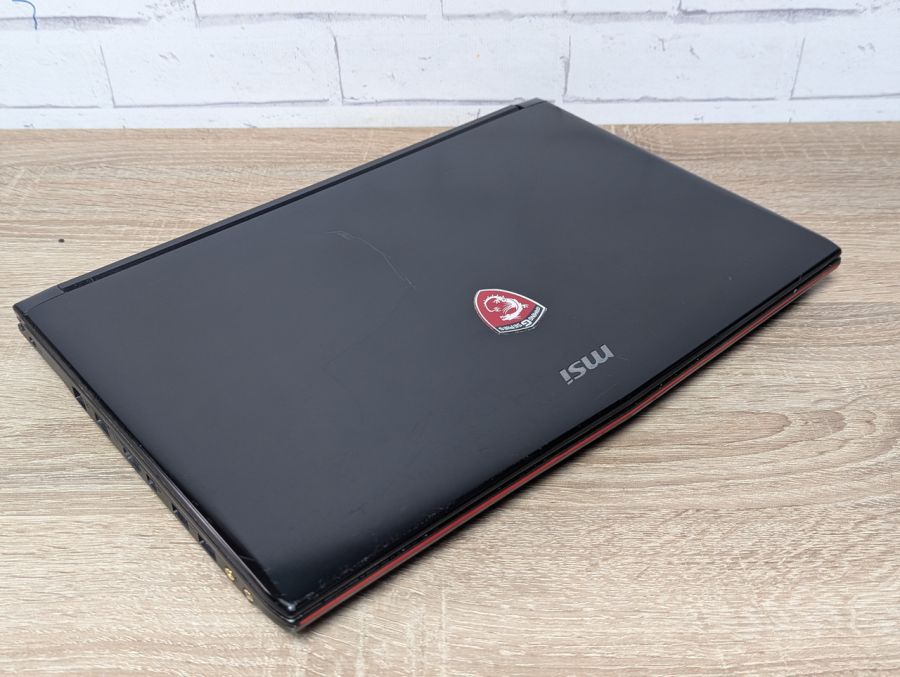 Уцінка! Ноутбук Б/В MSI MS-16J3, Intel Core i7-5700HQ, DDR3 16 GB, SSD 256GB + SSD 1TB, GTX 950M 2Gb, 15.6" Full HD