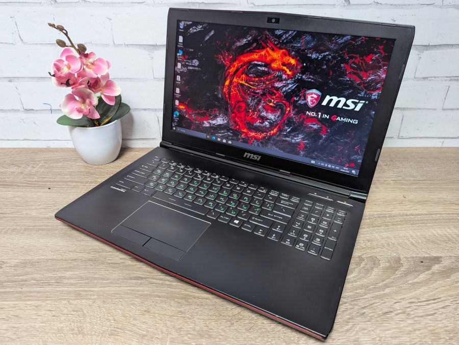 Уцінка! Ноутбук Б/В MSI MS-16J3, Intel Core i7-5700HQ, DDR3 16 GB, SSD 256GB + SSD 1TB, GTX 950M 2Gb, 15.6" Full HD
