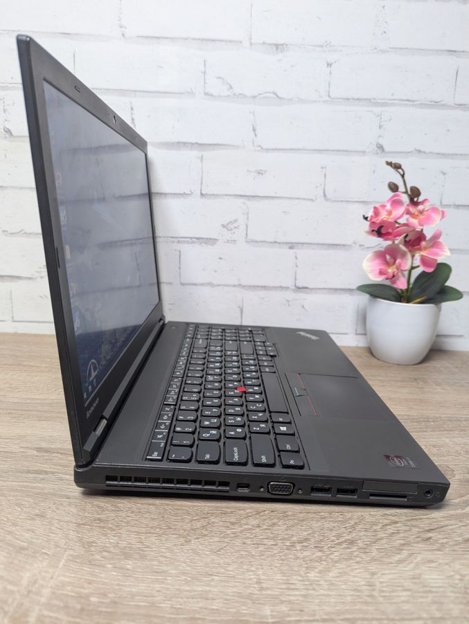 Ноутбук Б/В Lenovo ThinkPad W541, Intel Core i7-4710MQ, DDR3 8 GB, SSD 128GB, 15.6" Full HD
