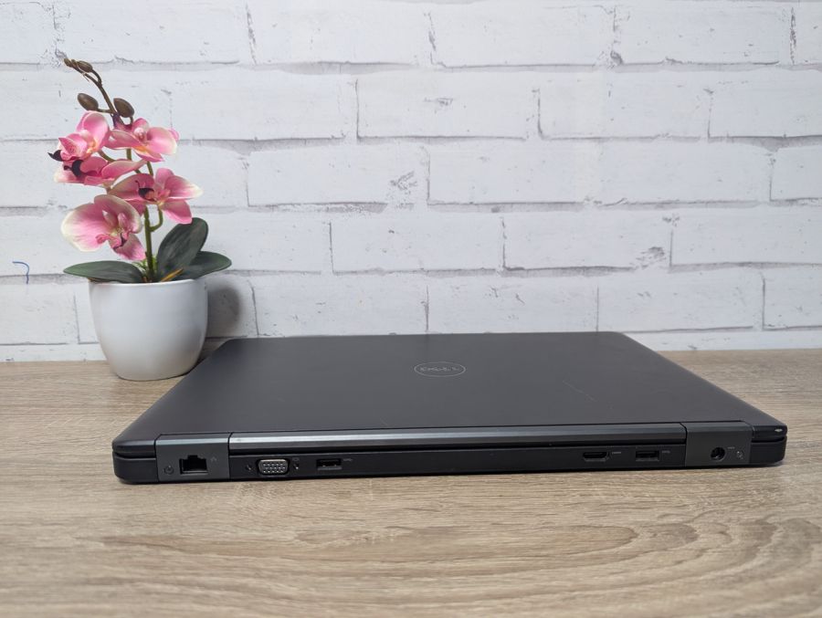 Ноутбук Б/В Dell Latitude E5550, Intel Core i7-5600U, DDR3 16 GB, SSD 360GB, NVIDIA GeForse 840M 2Gb, 15.6" Full HD
