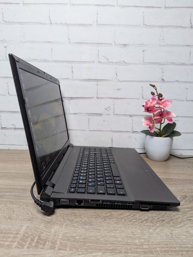 Уцінка! Ноутбук Б/В Terra Mobile1541, Intel Core i5-3120M, DDR3 8 GB, SSD 128GB, 15.6" Full HD