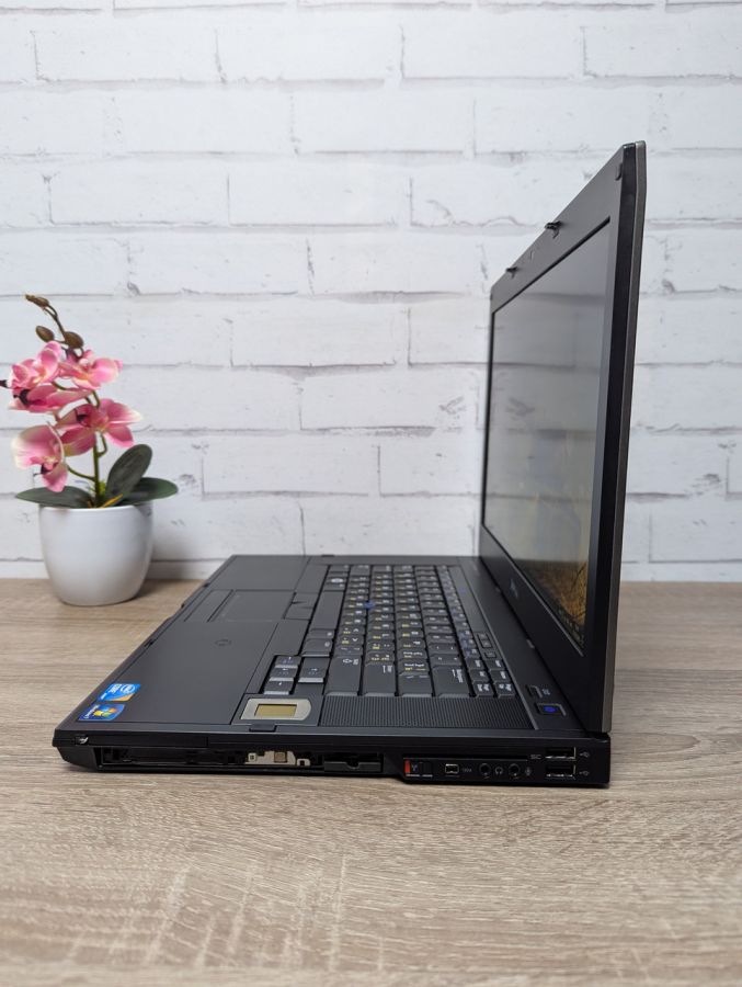 Ноутбук Б/В Dell Latitude E6510, Intel Pentium P6100, DDR3 4 GB, SSD 128GB, 15.6" (1600x900x60Hz)