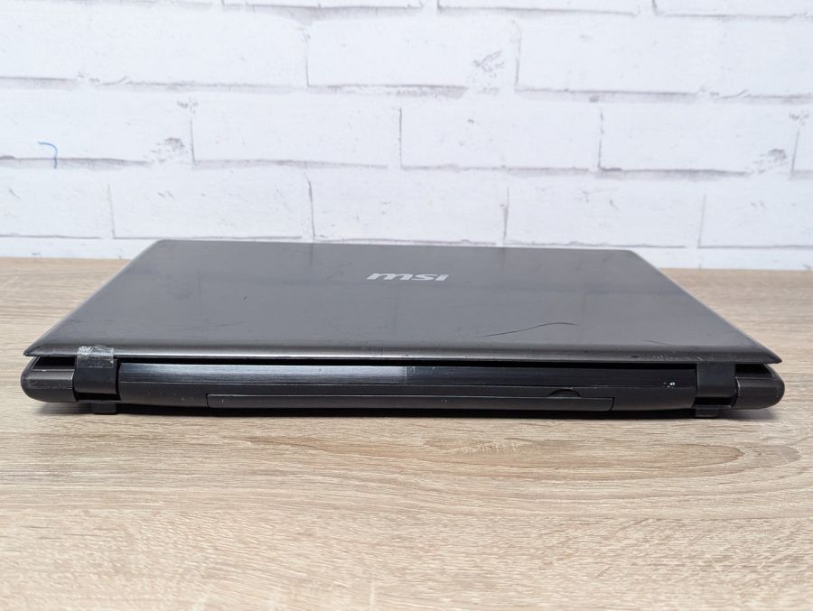 Ноутбук Б/В MSI MS-16GB, Intel Core i5-3230M, DDR3 8 GB, SSD 128GB, 15.6"
