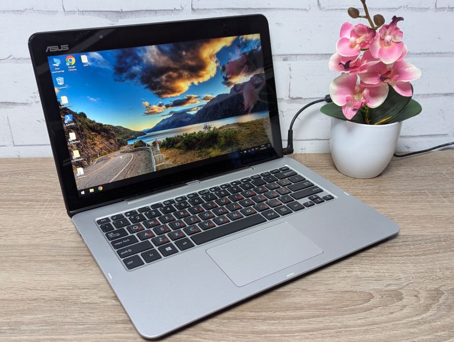 Ноутбук Б/В ASUS Transformer Book T300F, Intel Core m 5Y10, DDR3 4GB, SSD 64GB, 13" HD
