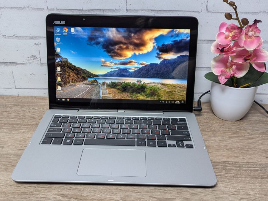Ноутбук Б/В ASUS Transformer Book T300F, Intel Core m 5Y10, DDR3 4GB, SSD 64GB, 13" HD