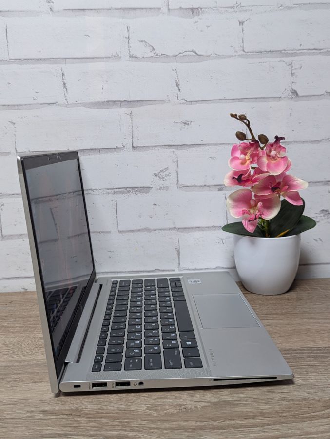 Уцінка! Ноутбук Б/В HP EliteBook 830 G7, Intel Core i5-10Gen, DDR4 16 GB, SSD 256GB, 13" Full HD