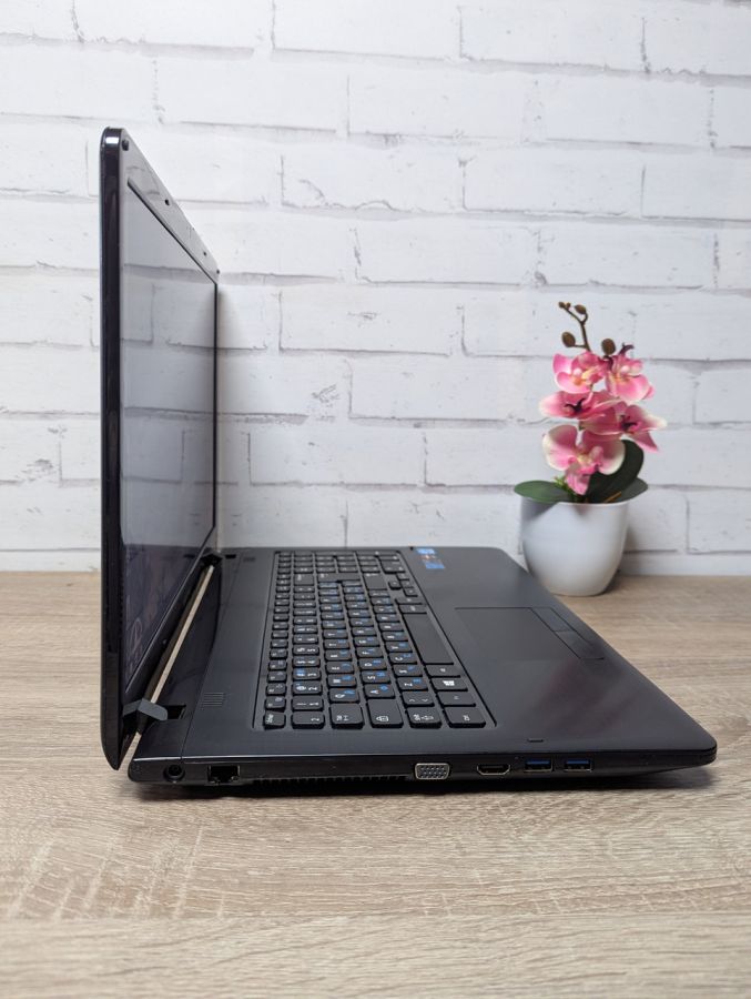 Ноутбук Б/В Samsung 350E, Intel Core i7-2620M, DDR3 8 GB, SSD 128GB, AMD Radeon HD 7600M 1Gb, 15.6" HD