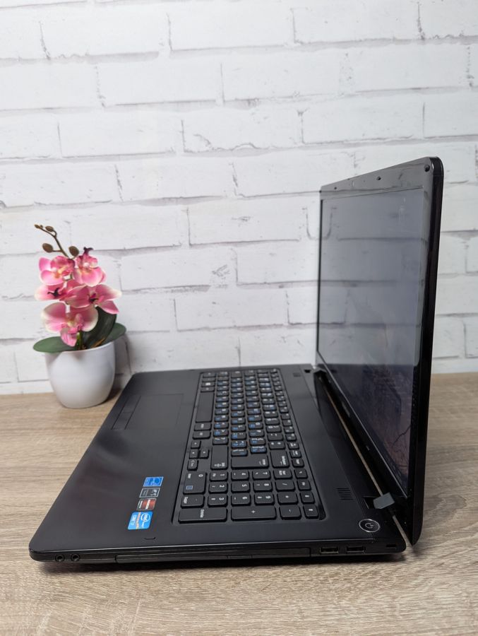 Ноутбук Б/В Samsung 350E, Intel Core i7-2620M, DDR3 8 GB, SSD 128GB, AMD Radeon HD 7600M 1Gb, 15.6" HD