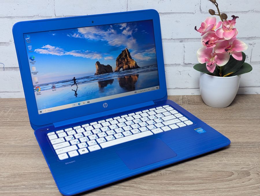 Ноутбук Б/В HP Stream 13, Intel Celeron N3050, DDR3 2 GB, SSD 32GB, 13.3" HD
