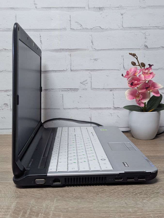 Уцінка! Ноутбук Б/В Fujitsu A530, Intel Core i5-480M, DDR3 4 GB, SSD 128GB, 15.6" HD