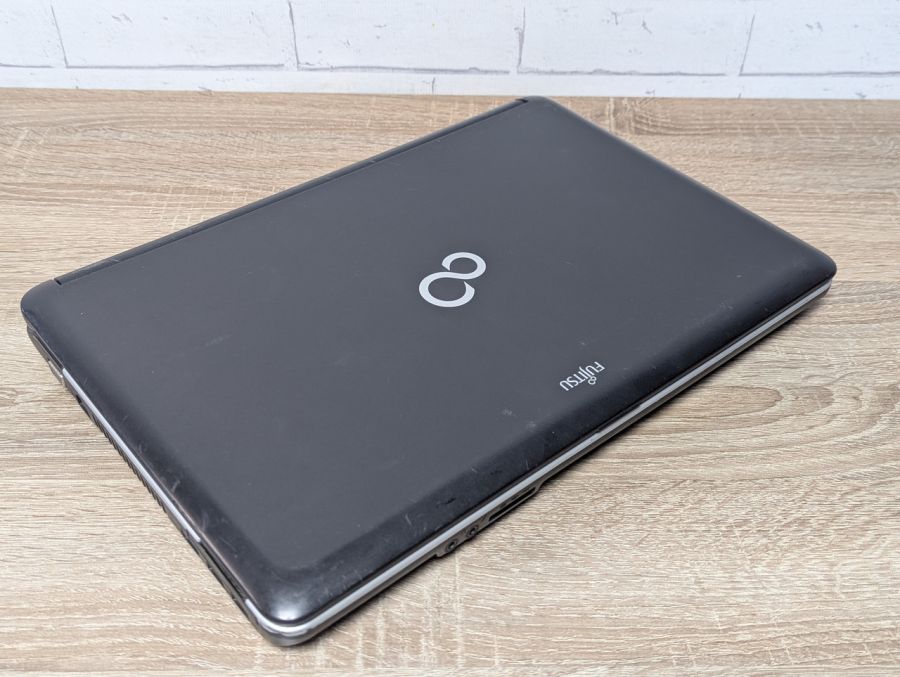 Уцінка! Ноутбук Б/В Fujitsu A530, Intel Core i5-480M, DDR3 4 GB, SSD 128GB, 15.6" HD