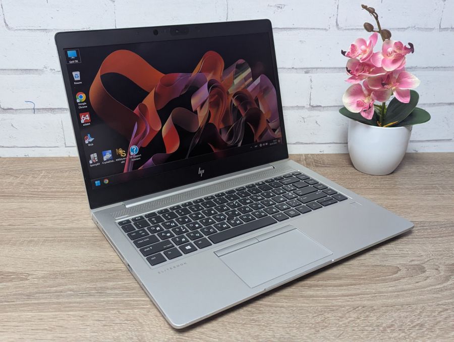 Уцінка! Ноутбук Б/В HP 745 G6, AMD Ryzen 5 Pro Mobile 3500U, DDR3 16 GB, SSD 256GB, AMD Radeon Vega, 14" Full HD Сенсор