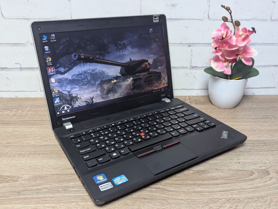 Уцінка! Ноутбук Б/В Lenovo ThinkPad E330, Intel Core i3-2370M, DDR3 8 GB, SSD 128GB, 13.3" HD