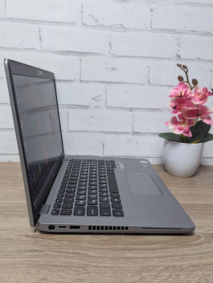 Уцінка! Ноутбук Б/В Dell Latitude 5411, Intel Core i5-8365U, DDR4 16 GB, SSD 256GB, 14" Full HD