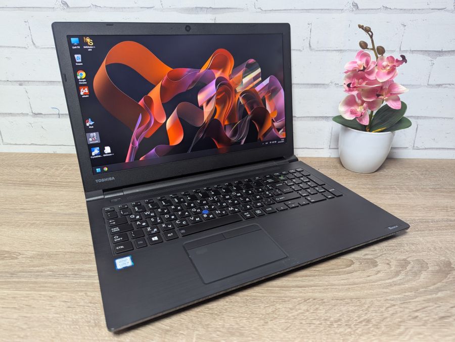 Ноутбук Б/В Toshiba Tecra A50-EC-11H, Intel Core i5-8250U, DDR4 16 GB, SSD 256GB, 15.6" Full HD