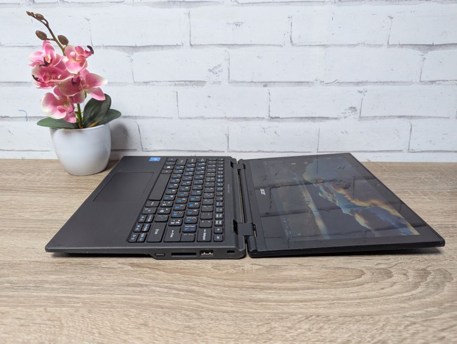Уцінка! Ноутбук Б/В Acer Travel Mate B118, Intel Celeron N3450, DDR3 4 GB, SSD 60GB, 12" Full HD Сенсор