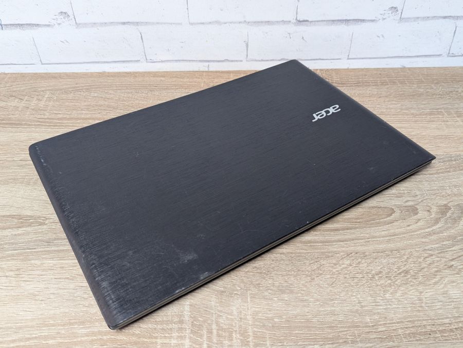 Ноутбук Б/В Acer Aspire E5-772, AMD A8-7410, DDR3 8 GB, SSD 128GB, AMD Radeon R5 Graphics 1Gb, 17" (1600x900x60Hz)