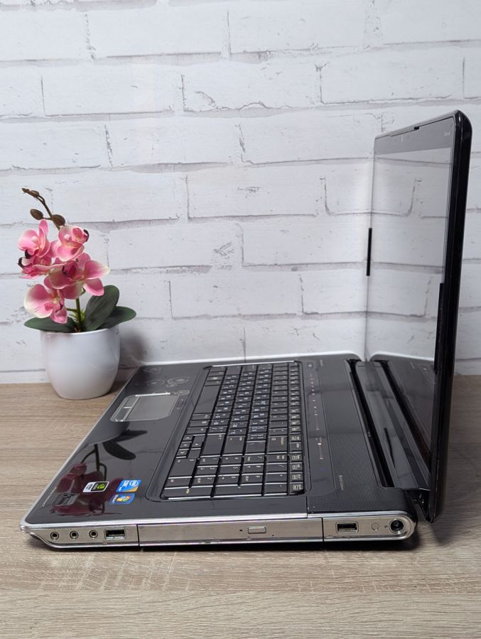 Ноутбук Б/В HP Pavilion dv8, Intel Core i7-720QM, DDR3 8 GB, SSD 128GB + HDD 512GB, GT 230M 1Gb, 18.4" Full HD