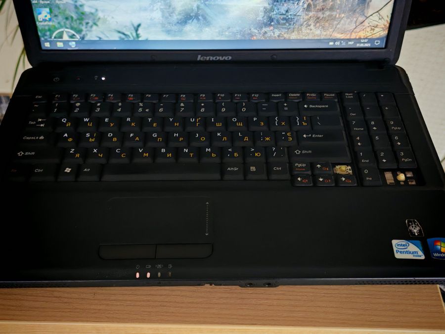 Уцінка! Ноутбук Б/В Lenovo G550, Intel Pentium T4300, DDR3 4 GB, SSD 128GB, 15.6" HD