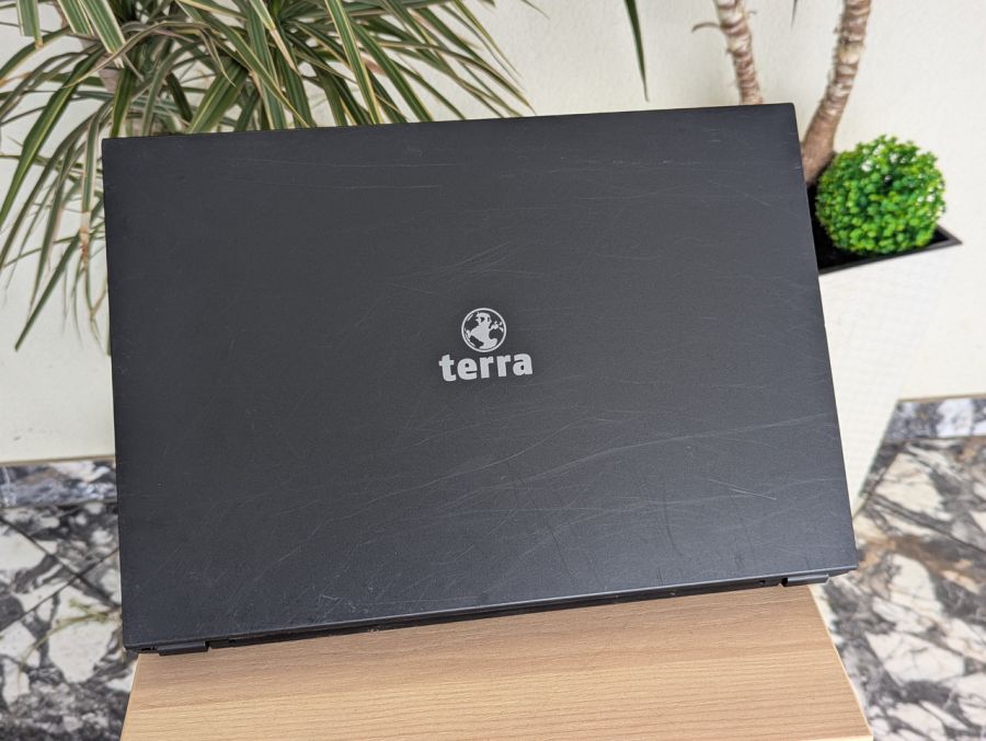 Ноутбук Б/В Terra Mobile 1516, Intel Core i3-1005G1, DDR4 16 GB, SSD 256GB + HDD 500GB, 15.6" Full HD