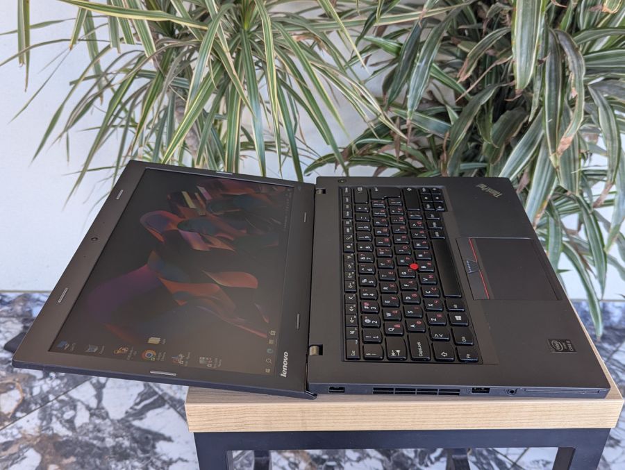 Ноутбук Б/В Lenovo L450, Intel Core i3-5005U, DDR3 8 GB, SSD 128GB, HD