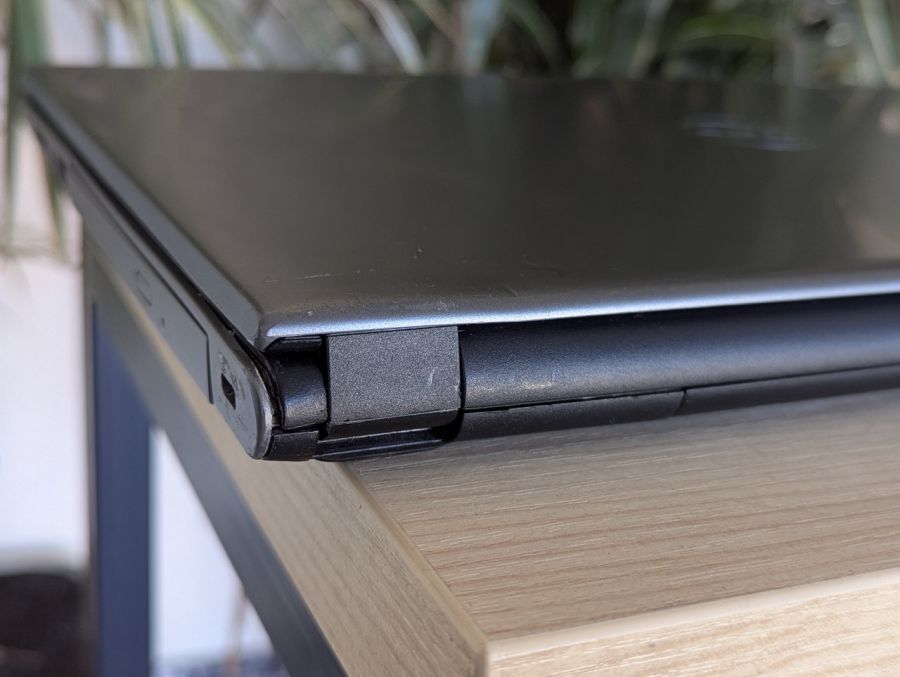 Ноутбук Б/В Dell Vostro 15-3568, Intel Core i5-7200U, DDR4 16GB, SSD 180GB, 15" HD