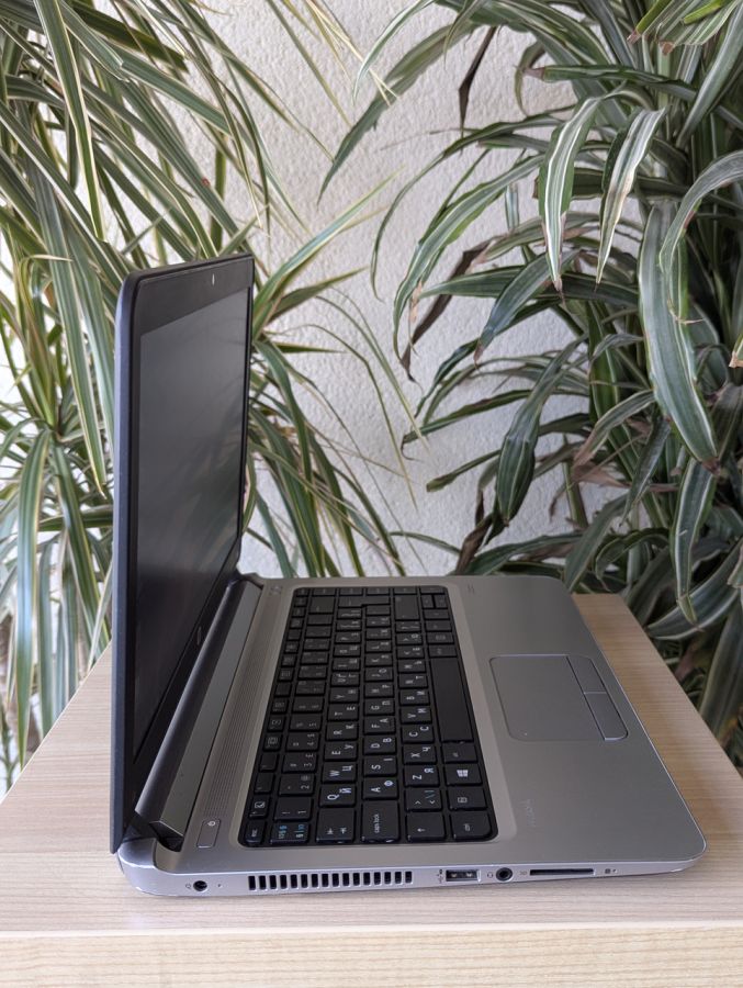 Уцінка! Ноутбук Б/В HP ProBook 430 G3, Intel Core i5-6200U, DDR3 8 GB, SSD 128GB, 12.5" HD