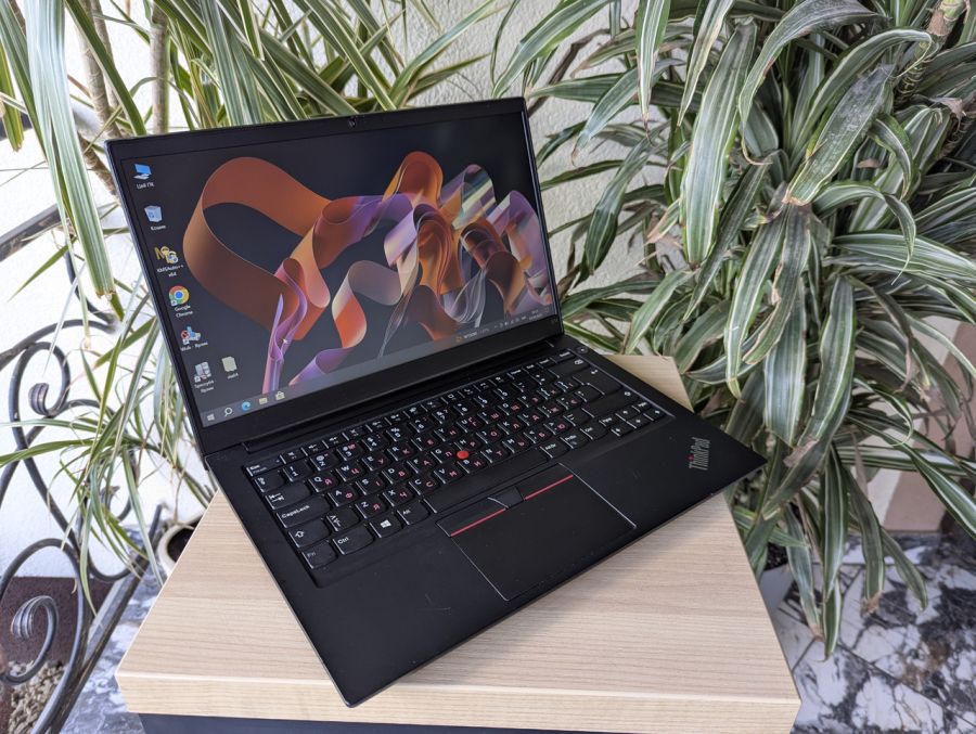 Уцінка! Ноутбук Б/В Lenovo ThinkPad E14, Intel Core i3-11Gen, DDR4 16 GB, SSD 256GB, 14" Full HD