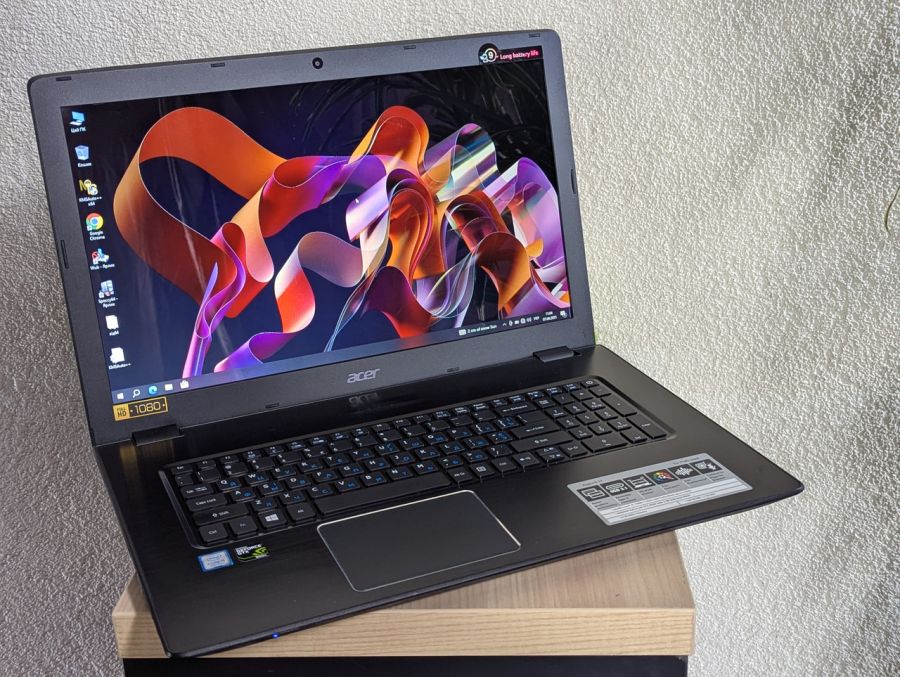 Уцінка! Ноутбук Б/В Acer Aspire E5-774G, Intel Core i5-7200U, DDR4 16 GB, SSD 360GB, GTX 950M 2Gb, 17.3" (1600x900x60Hz)