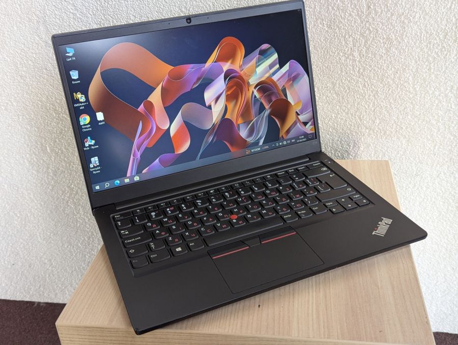 Уцінка! Ноутбук Б/В Lenovo ThinkPad E14, Intel Core i3-11Gen, DDR4 16 GB, SSD 256GB, 14" Full HD
