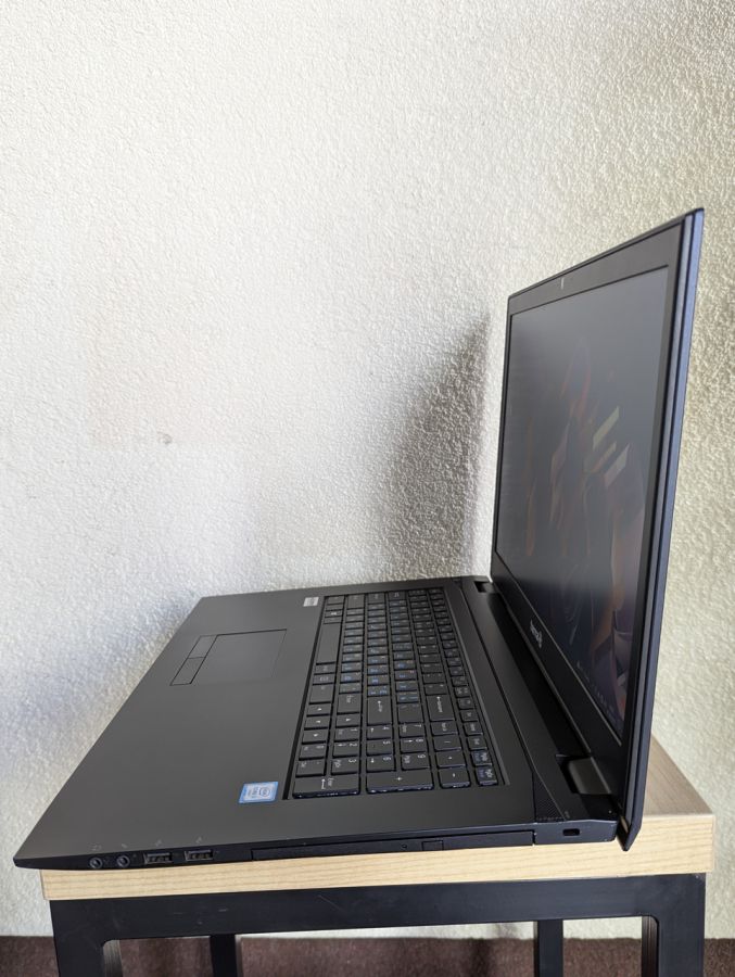 Ноутбук Б/В Terra Clevo N770WU, Intel Core i3-7100U, DDR4 8 GB, SSD 128GB + HDD 500GB, 17.3" HD